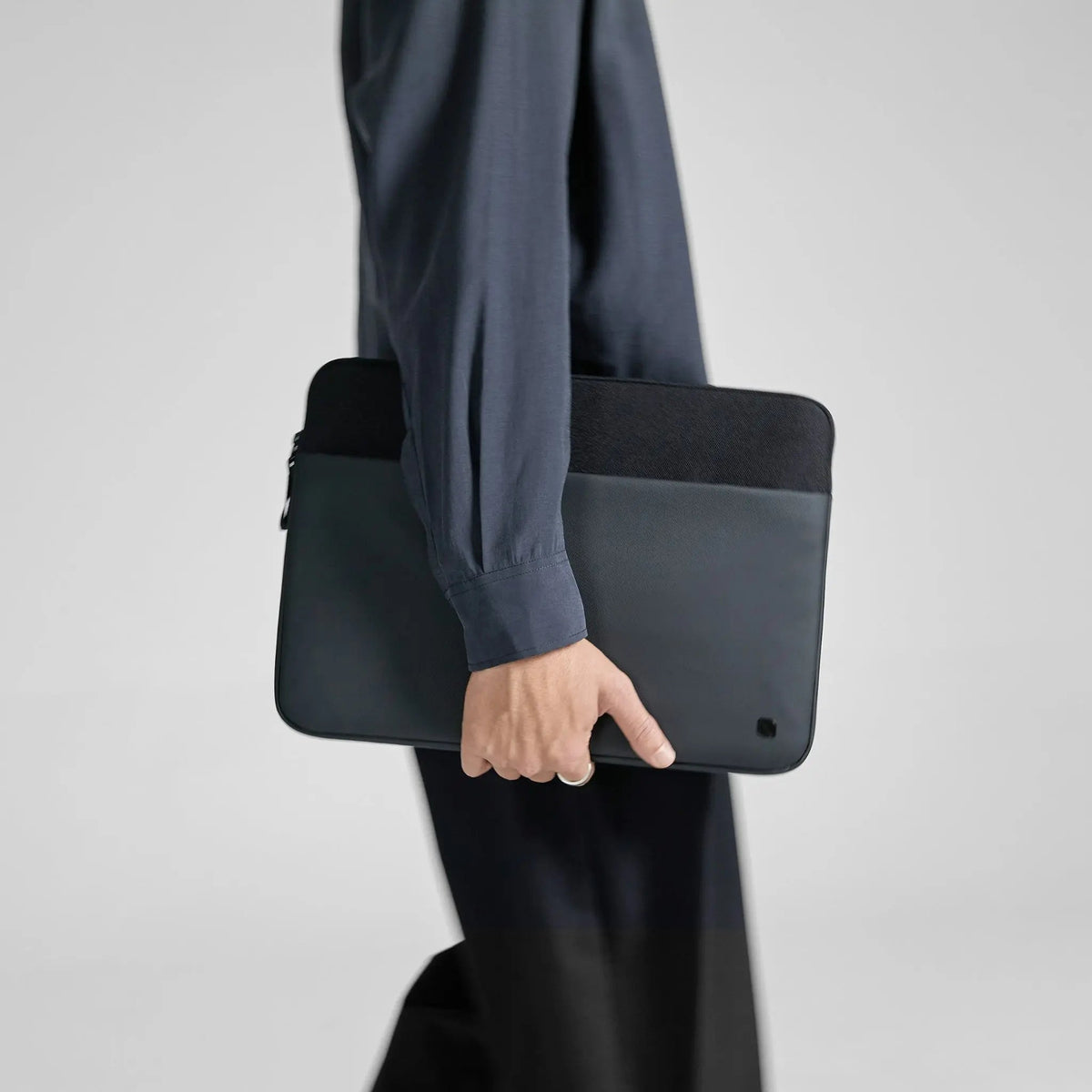 Incase A.R.C. Sleeve for 16-inch Laptop